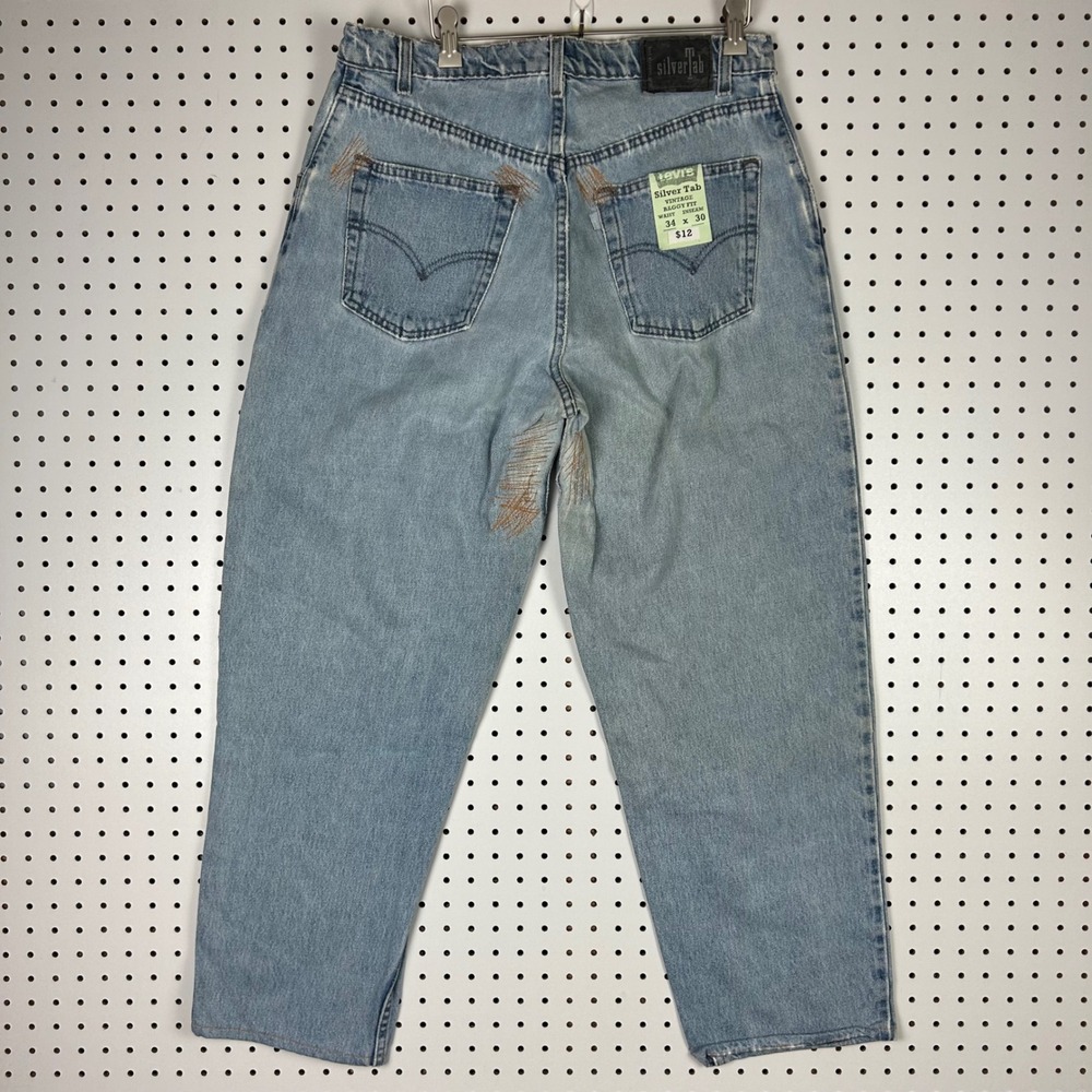 Levis SilverTab Baggy Fit Jeans Light Wash Denim 32x30 USA 90s Custom Stitching